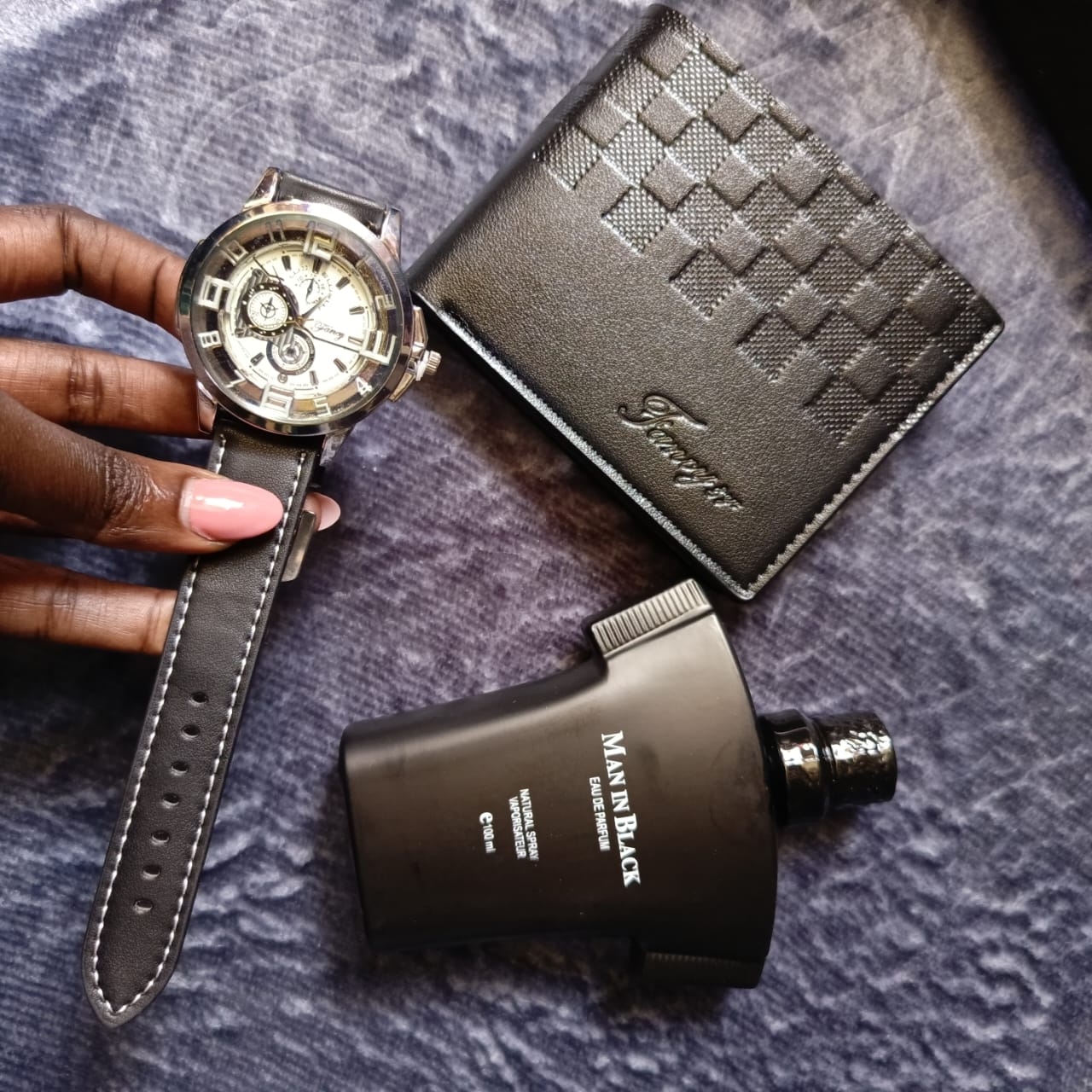 Cologne bottle set