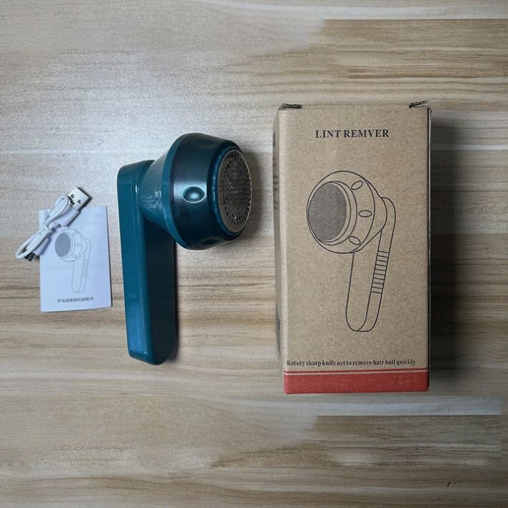 Lint Remover with packaging and user manual