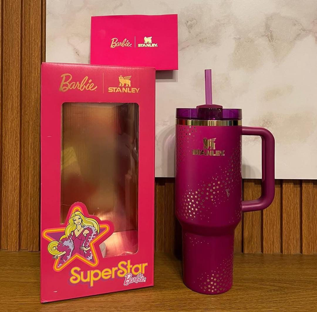 Pink tumbler with handle and Straw 