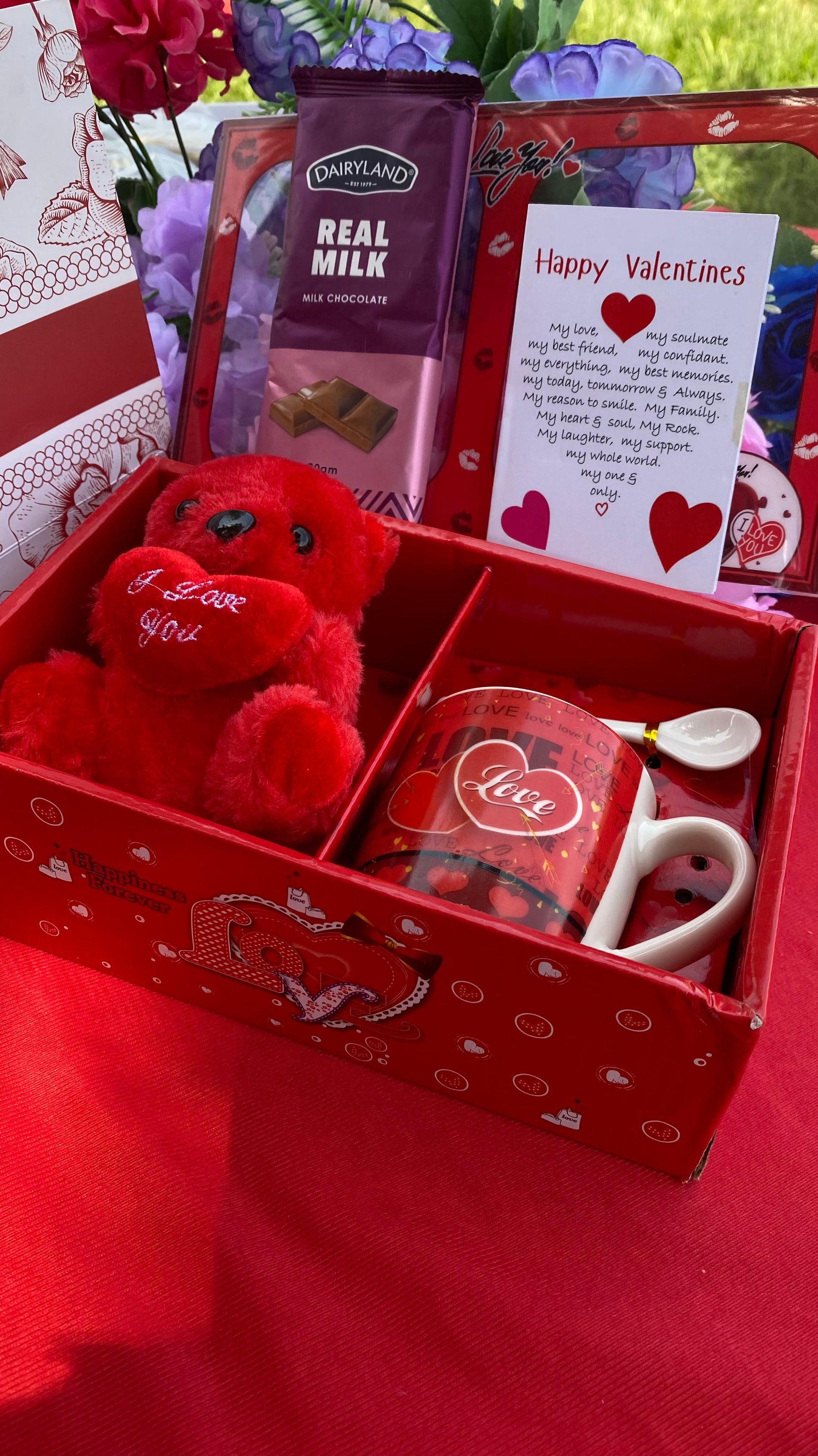 Valentine's Day gift set with teddy bear 