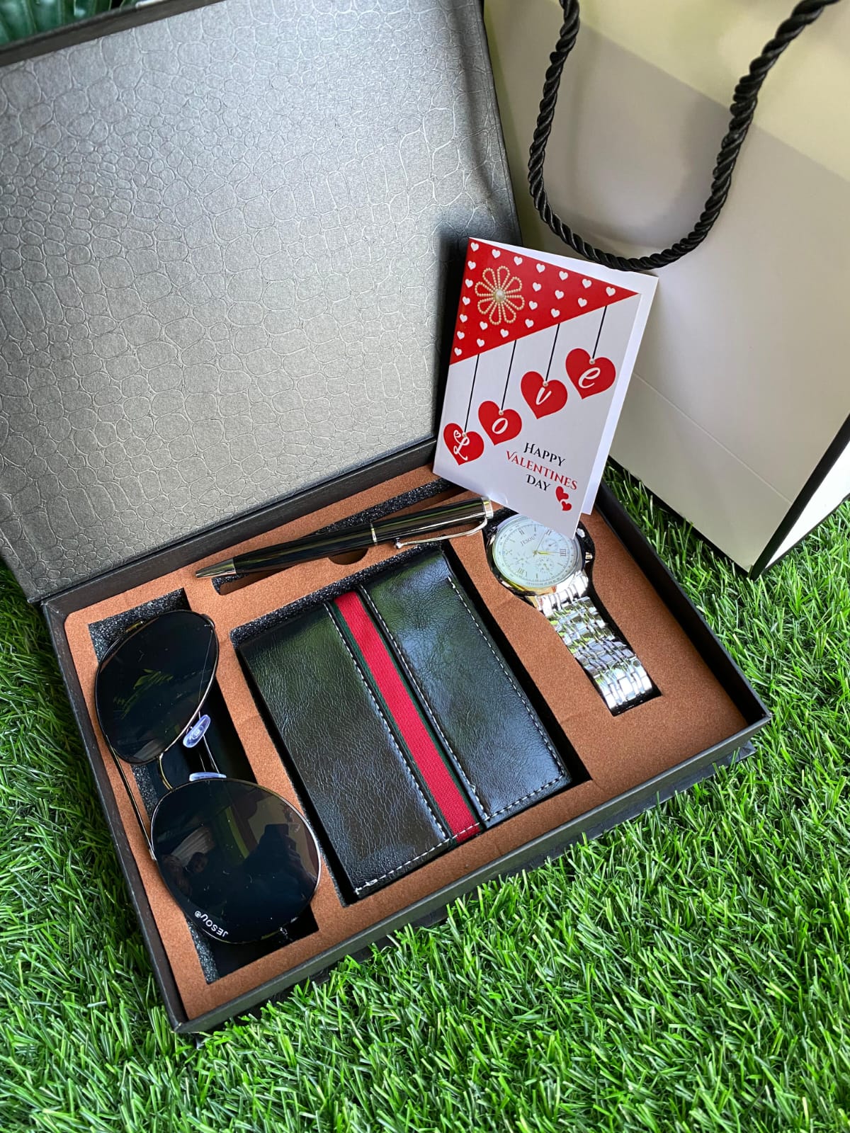 Wallet, watch and card